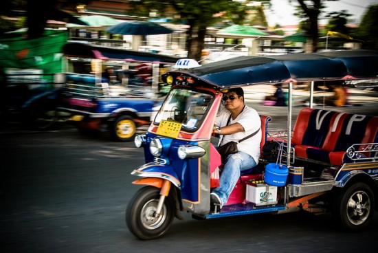 tuk tuk, taxi, transporte, moverse por tailandia, thailandia, asia 